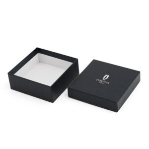 Caja de regalo de dos piezas para accesorios de piel con textura de lámina plateada