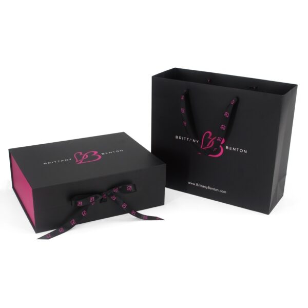 Logo Printed Collapsible Apparel Box with Ribbon Closure Logo Printed Collapsible Apparel Box with Ribbon Closure