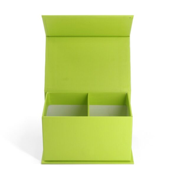 Magnetic Hair Wrap Presentation Box with Divided Insert Magnetic Hair Wrap Presentation Box with Divided Insert