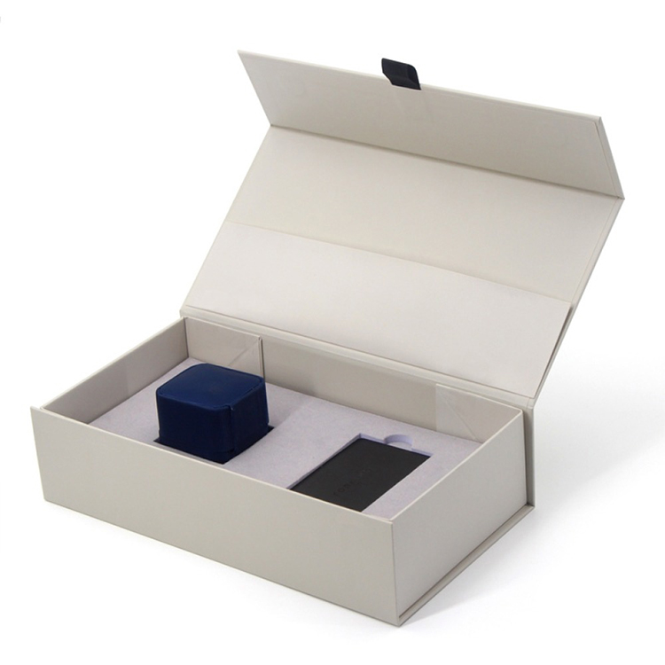 Collapsible Magnetic Jewelry Presentation Box with Insert