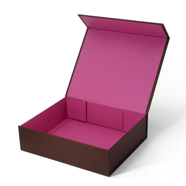Magnetic Handbag Gift Box with Foil Logo and Pink Lining Magnetic Handbag Gift Box with Foil Logo and Pink Lining