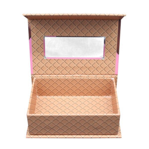 Geschenkbox für Press-On-Nägel mit Klappdeckel und aufgedrucktem Motiv